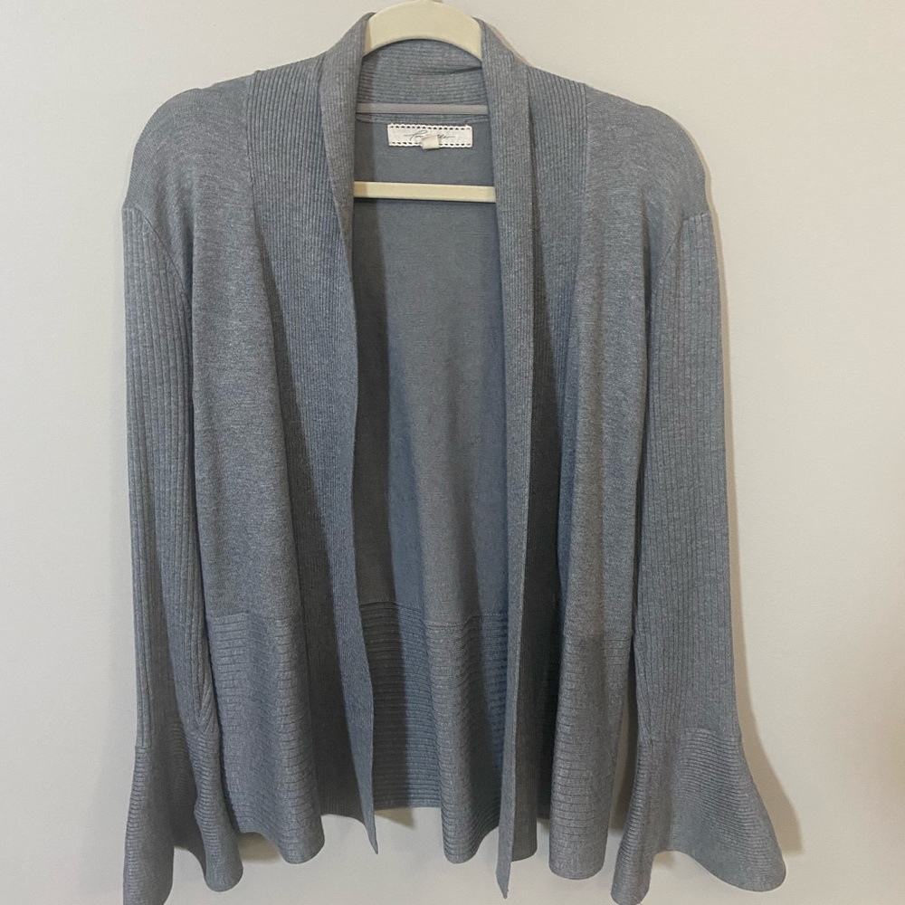 Women’s Sz Medium, grey, Pointelle cardigan.